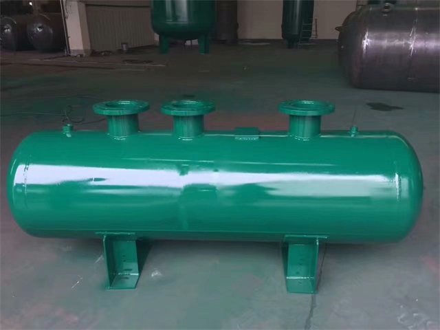 马尾马尾马尾蒸汽分气缸